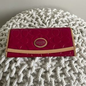 Magenta coach wallet